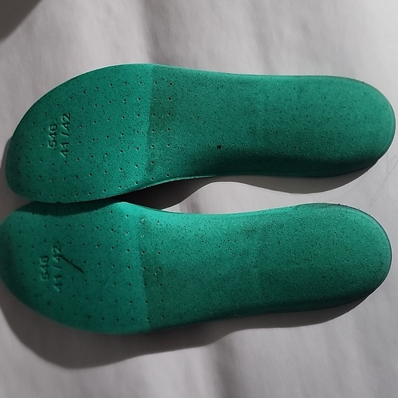 Ecco Women's Soft 7 Black Powder Zip Bootie Size 10 - Picture 15 of 15